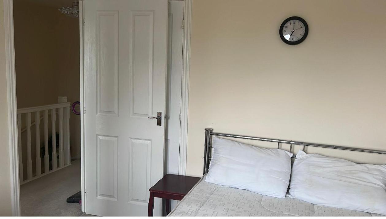 Salimi Apartment Bridgend  Luaran gambar
